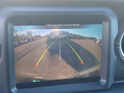 Used 2022 Jeep Wrangler Unlimited Sahara w/ Cold Weather Group image 14