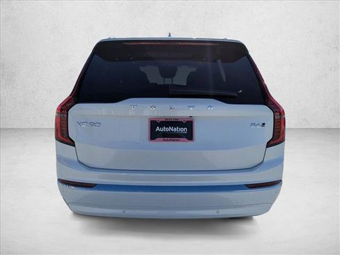 Used 2026 Volvo XC90 B6 Core AWD/4WD image 8