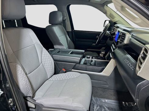 Used 2022 Toyota Tundra SR5 AWD/4WD image 24