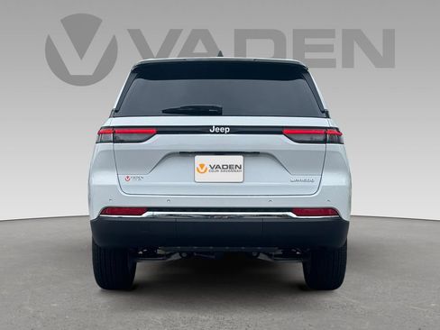 New 2025 Jeep Grand Cherokee Laredo X w/ Luxury Tech Group I image 25