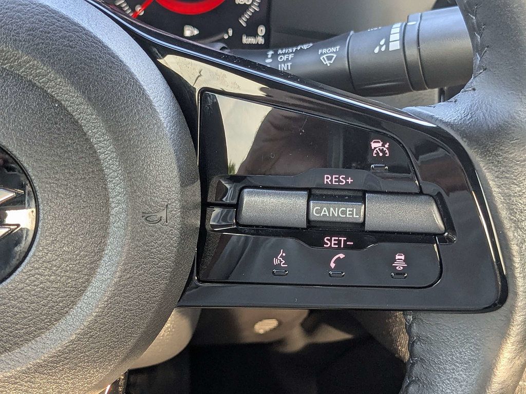 Used 2025 Nissan Z Sport w/ Floor Mat Package RWD image 25