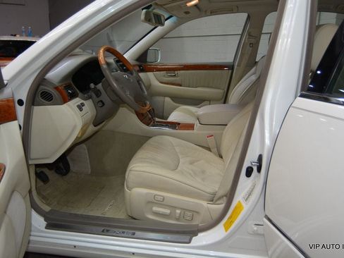 Used 2001 Lexus LS 430 RWD image 31