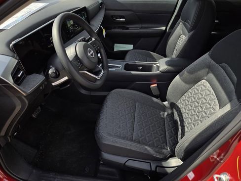 New 2026 Nissan Kicks SV image 18