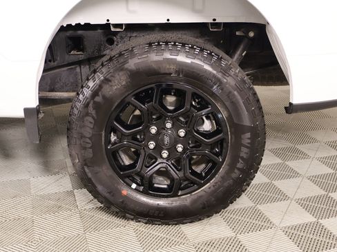 Used 2025 Ford F150 STX image 17