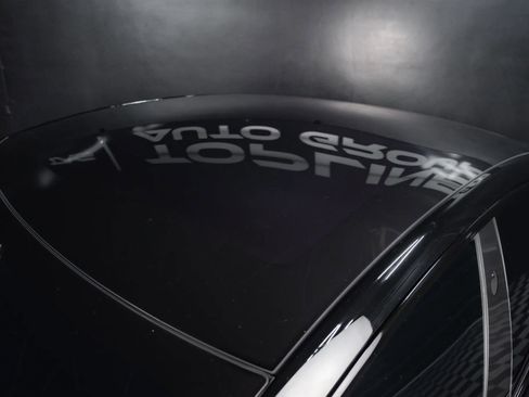 Used 2021 Tesla Model S Plaid image 7