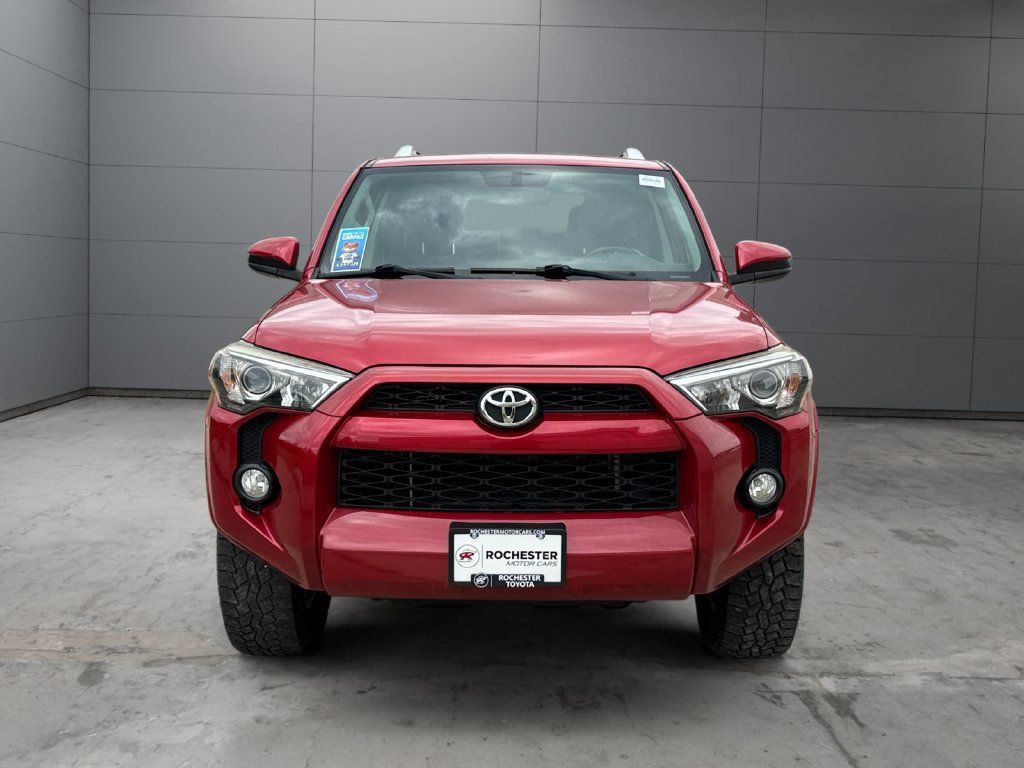 Used 2015 Toyota 4Runner SR5 AWD/4WD image 8
