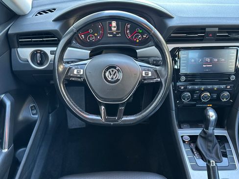 Used 2020 Volkswagen Passat 2.0T SE image 26