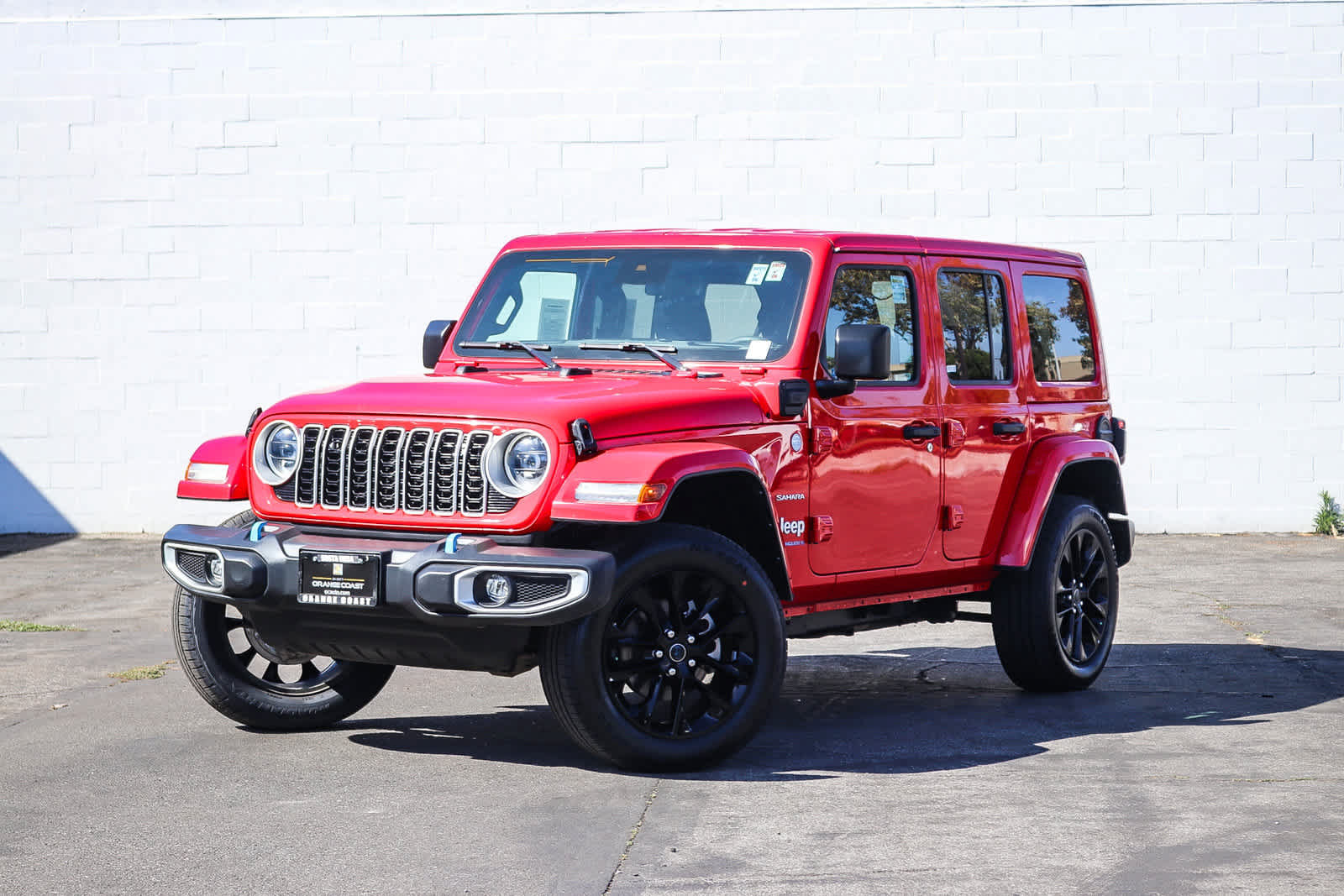 Used 2024 Jeep Wrangler Unlimited Sahara AWD/4WD image 1