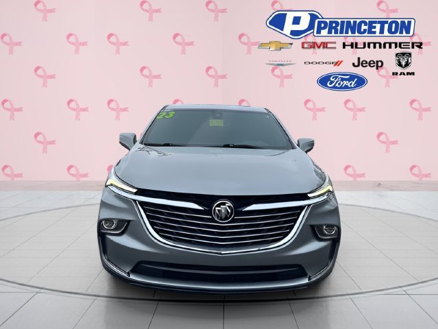 Used 2023 Buick Enclave Essence w/ Experience Buick Package FWD image 2