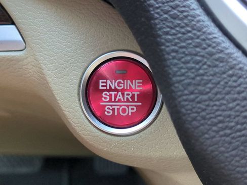 Used 2018 Acura TLX FWD image 31