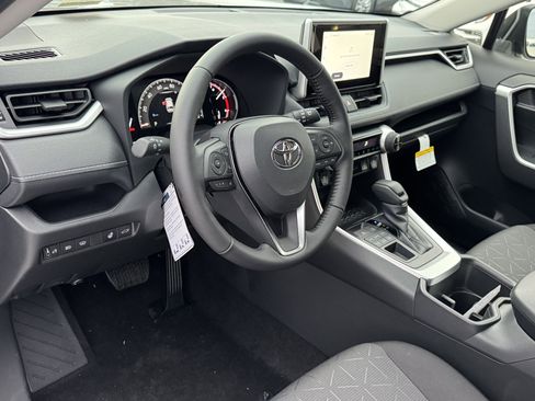 New 2025 Toyota RAV4 XLE image 16