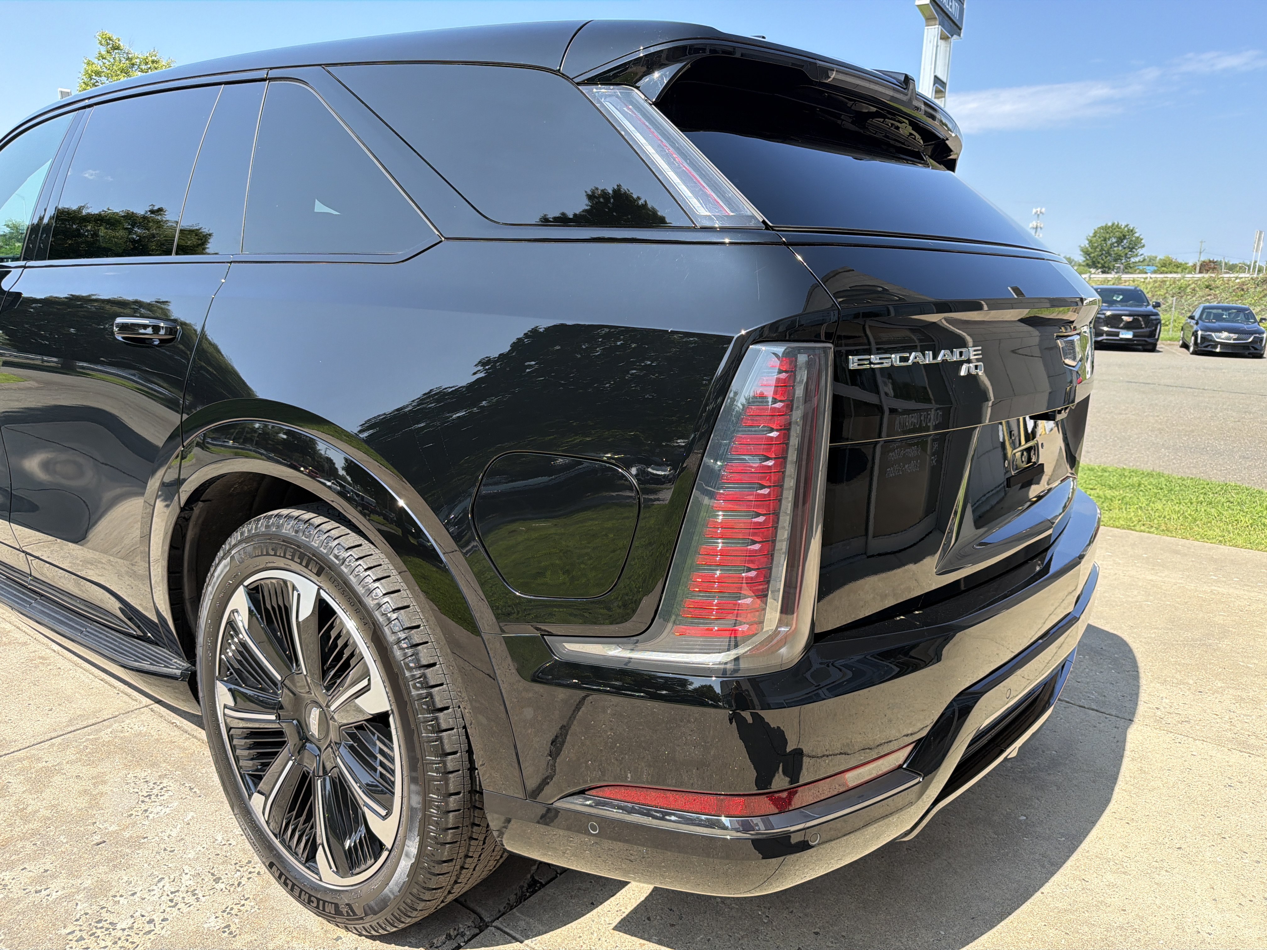 Used 2025 Cadillac Escalade IQ Sport 2 AWD/4WD image 20