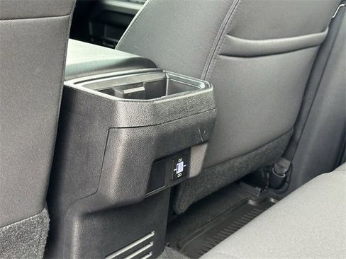 Certified 2025 Toyota Tacoma SR5 image 28