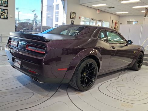 Certified 2022 Dodge Challenger R/T Scat Pack image 5