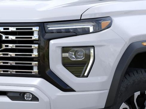 New 2026 GMC Canyon Denali AWD/4WD image 10