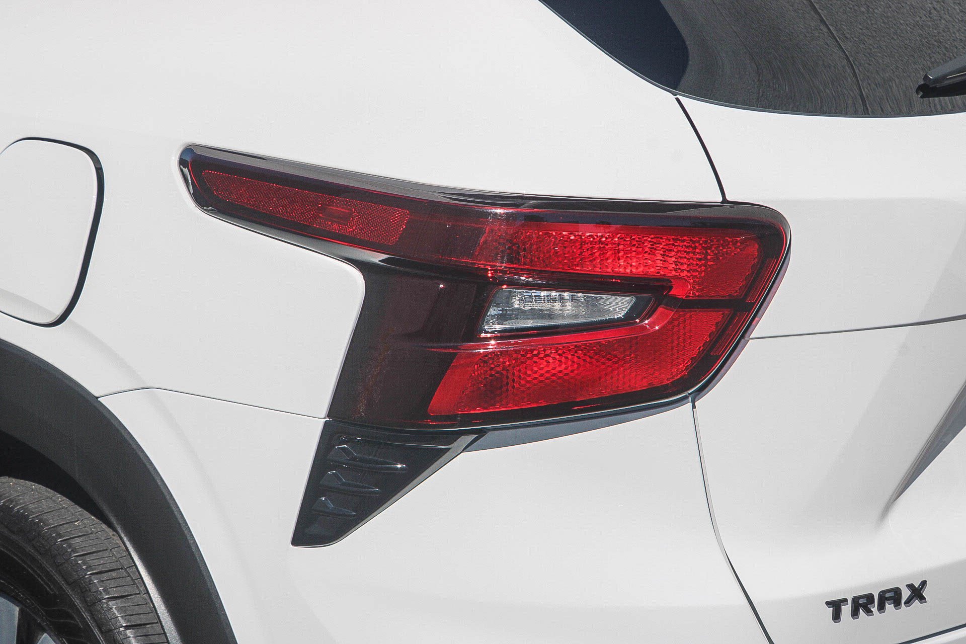 Used 2025 Chevrolet Trax RS FWD image 12
