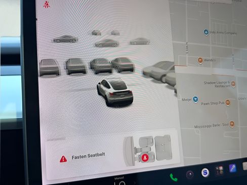 Used 2021 Tesla Model Y Long Range AWD/4WD image 19