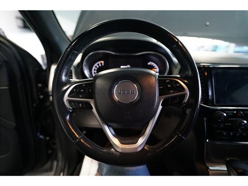 Used 2019 Jeep Grand Cherokee Altitude image 19