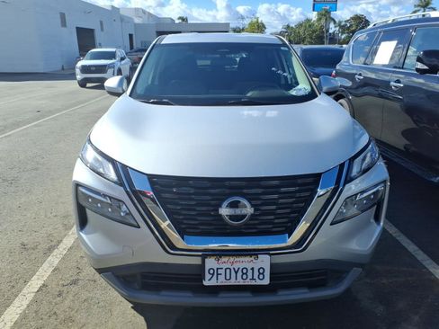 Certified 2023 Nissan Rogue SV image 2