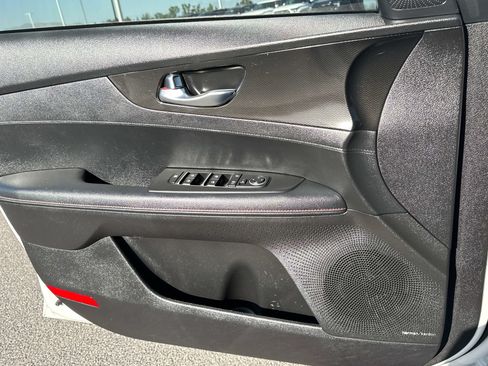 Used 2023 Kia Forte GT FWD image 12