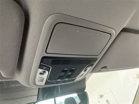 Used 2022 Honda Ridgeline RTL-E image 32