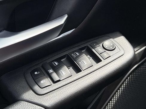 Used 2022 RAM 1500 Big Horn AWD/4WD image 14