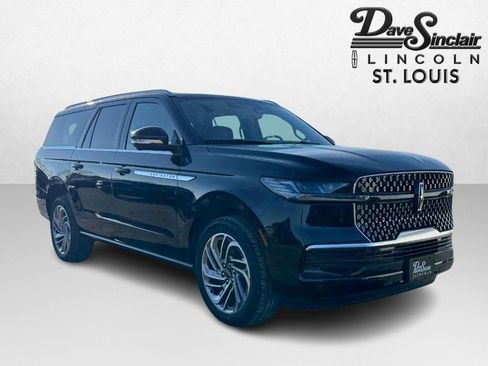 New 2025 Lincoln Navigator L Reserve image 3