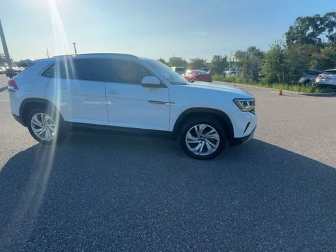 Used 2021 Volkswagen Atlas Cross Sport SEL FWD image 9