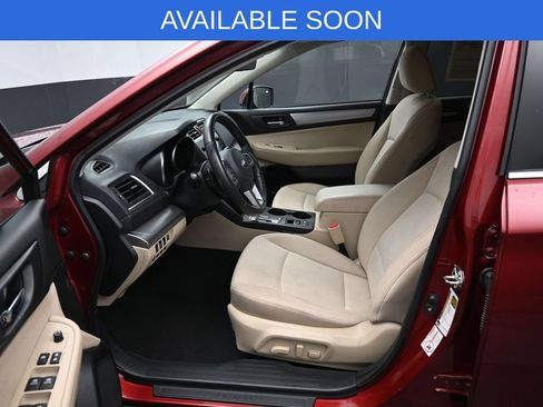 Used 2017 Subaru Outback 2.5i Premium AWD/4WD image 9