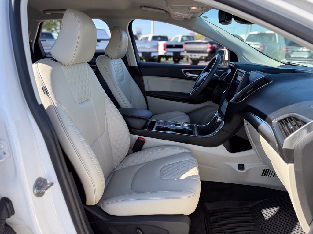 Used 2024 Ford Edge Titanium AWD/4WD image 11