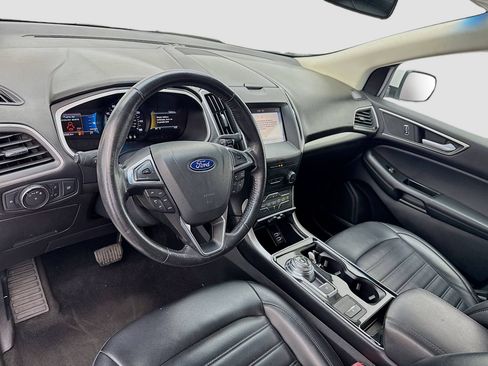 Used 2019 Ford Edge SEL w/ Equipment Group 201A image 7
