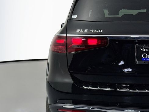 New 2026 Mercedes-Benz GLS 450 4MATIC image 15