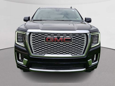Used 2022 GMC Yukon Denali AWD/4WD image 3