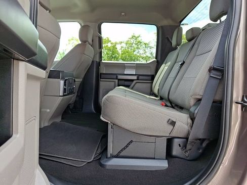 Used 2020 Ford F350 XLT w/ XLT Premium Package AWD/4WD image 13
