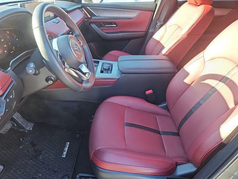 Certified 2025 MAZDA CX-70 3.3 Turbo S w/ Premium Package image 34