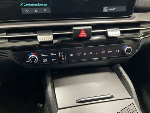 New 2026 Kia Sportage EX image 21