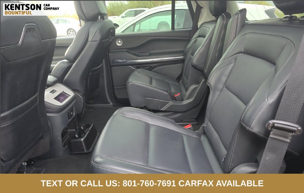 Used 2025 Lincoln Navigator Reserve AWD/4WD image 6