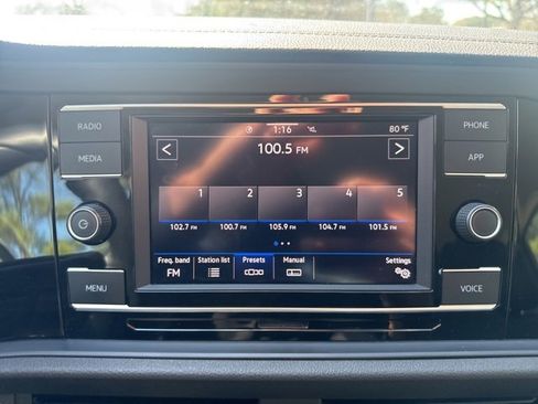 Used 2024 Volkswagen Jetta SE image 15