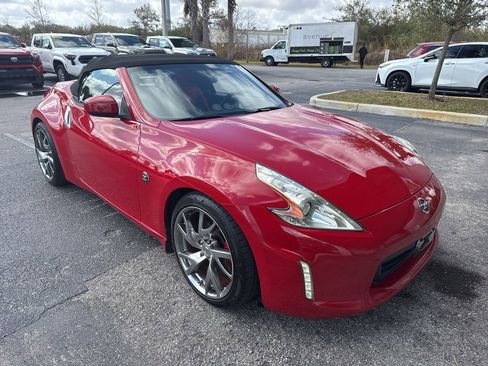 Used 2015 Nissan 370Z Touring Sport image 7
