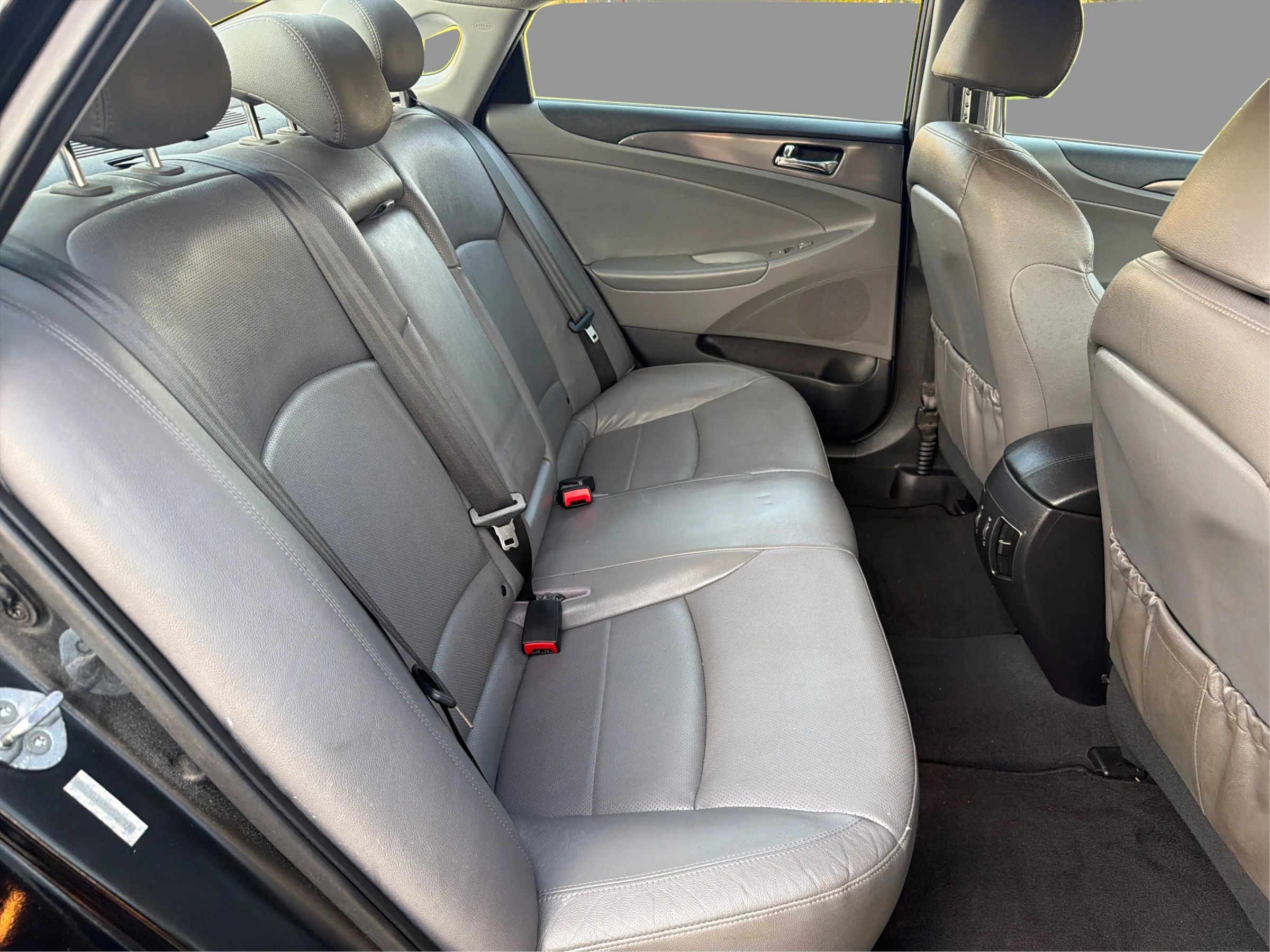 Used 2012 Hyundai Sonata Hybrid w/ Leather Pkg FWD image 27