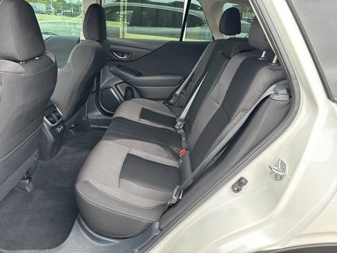 Used 2022 Subaru Outback Premium AWD/4WD image 14