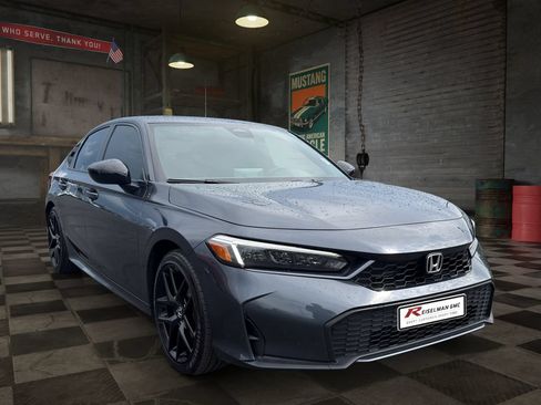 Used 2025 Honda Civic Sport image 7