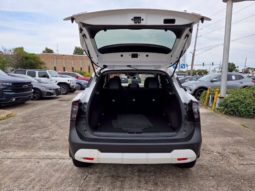 Used 2026 Nissan Kicks SR FWD image 27