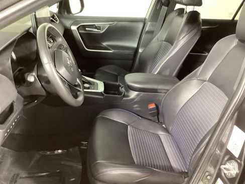 Used 2023 Toyota RAV4 XSE AWD/4WD image 10