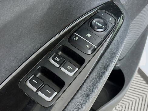 Used 2019 Kia Optima SX image 18