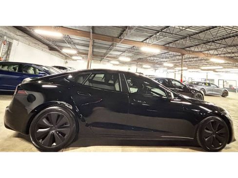 Used 2024 Tesla Model S image 9