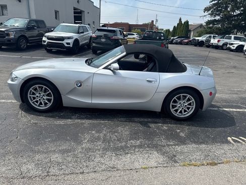 Used 2004 BMW Z4 2.5i RWD image 31
