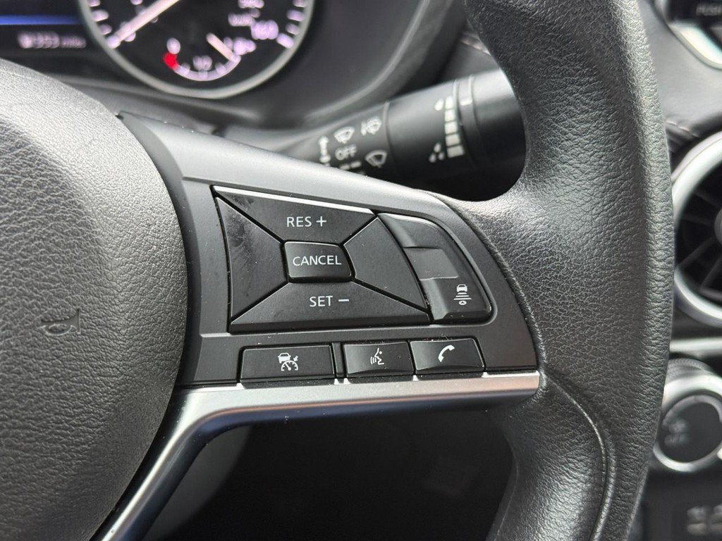 Used 2024 Nissan Sentra SV FWD image 15