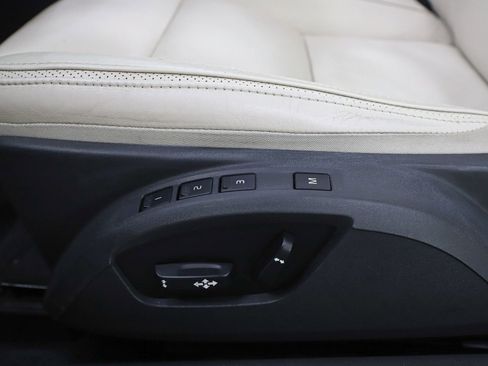 Used 2013 Volvo C70 T5 image 14