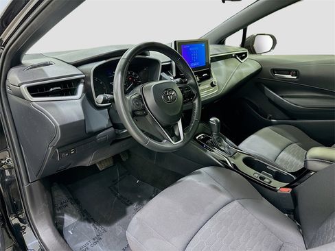 Used 2023 Toyota Corolla SE image 9